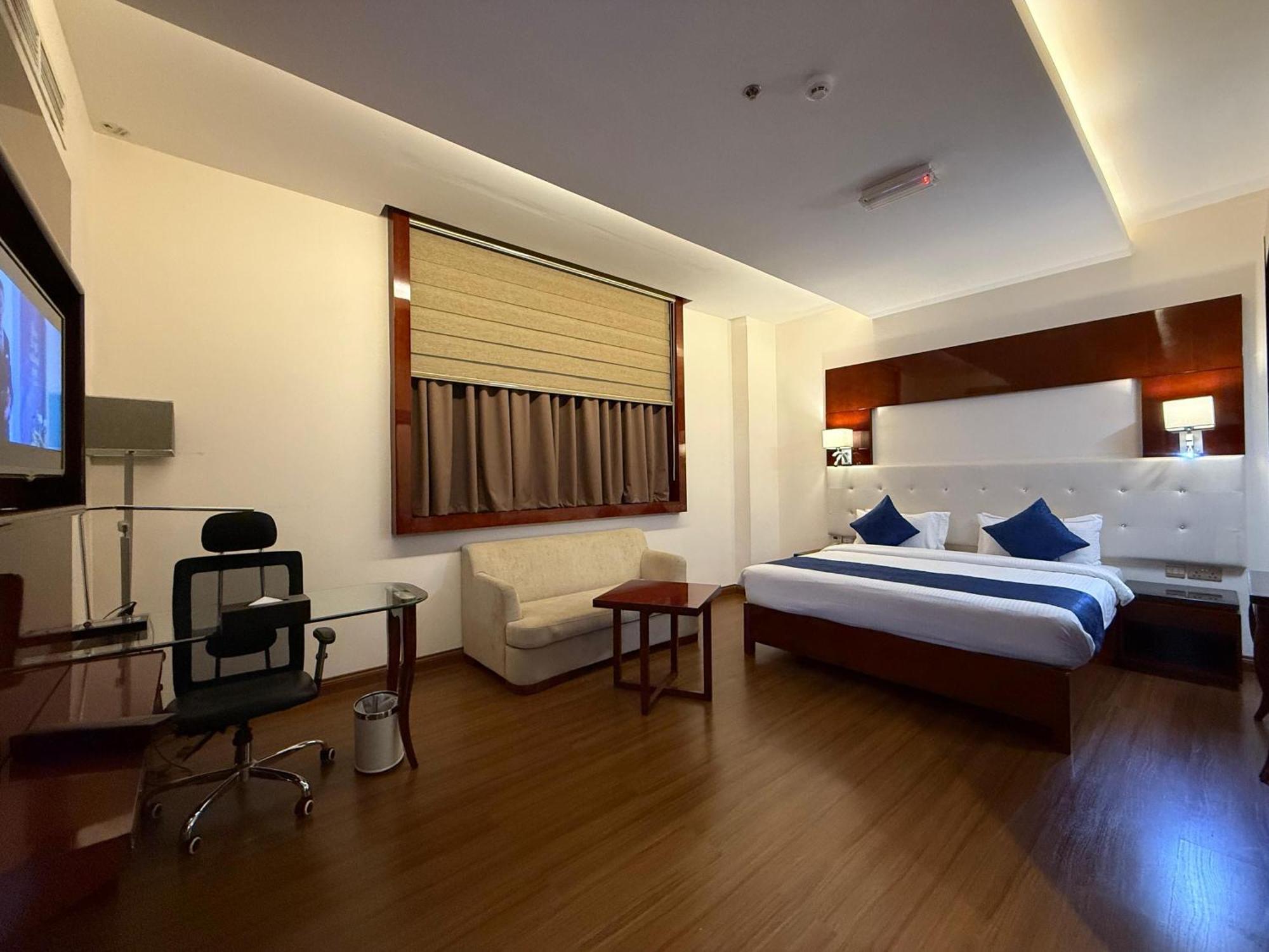 Golden Tulip Headington Hotel Maskat